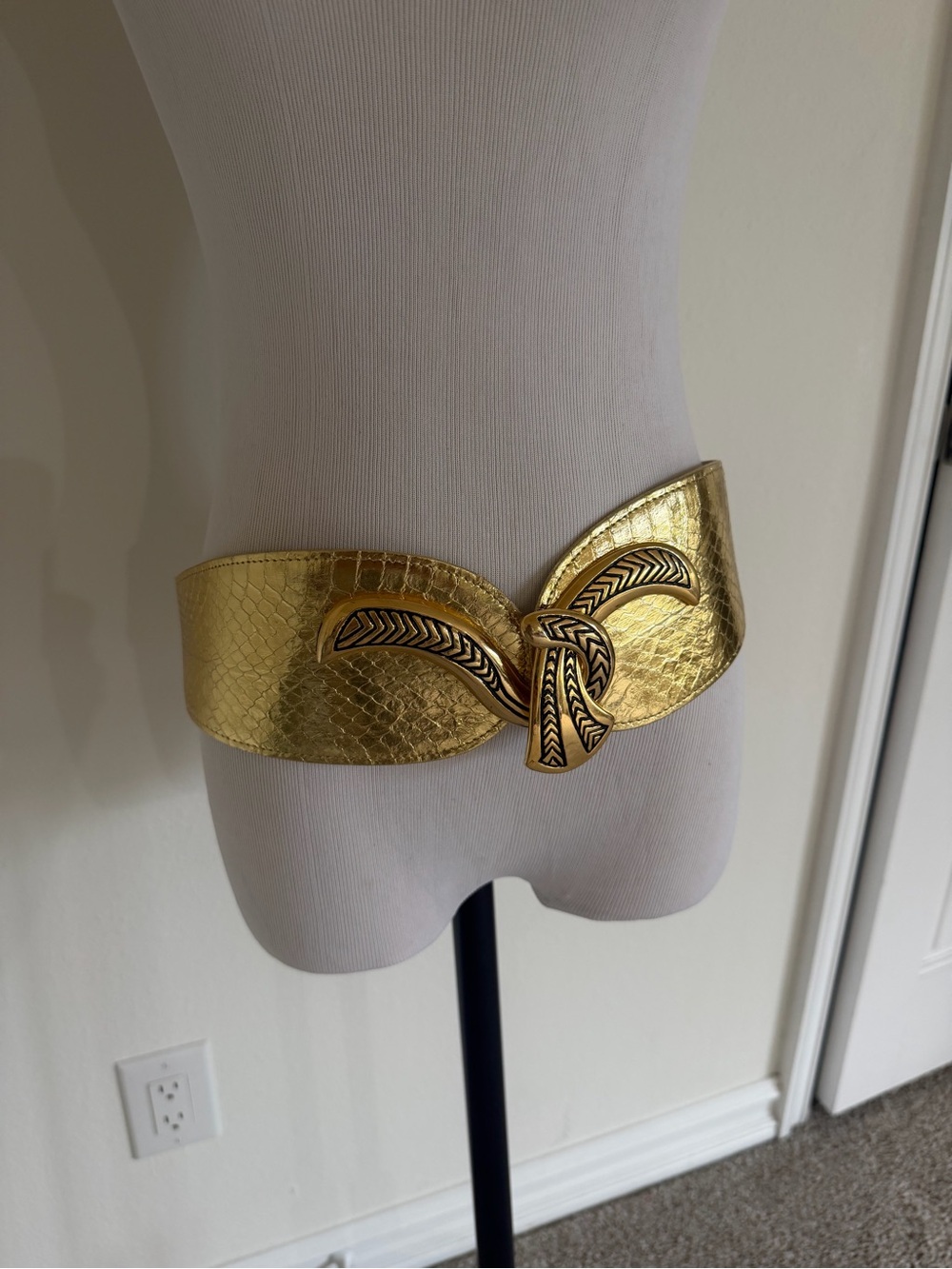 Vintage Gold Metallic Braided Buckle Adjustable Waist Belt Genuine Snakeskin - Picture 6 of 10